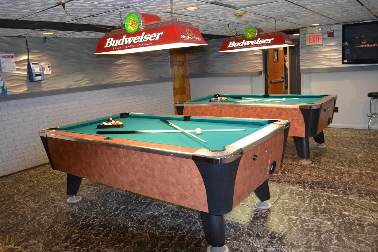 Rally Point Inn & Pub Фоксборо Экстерьер фото